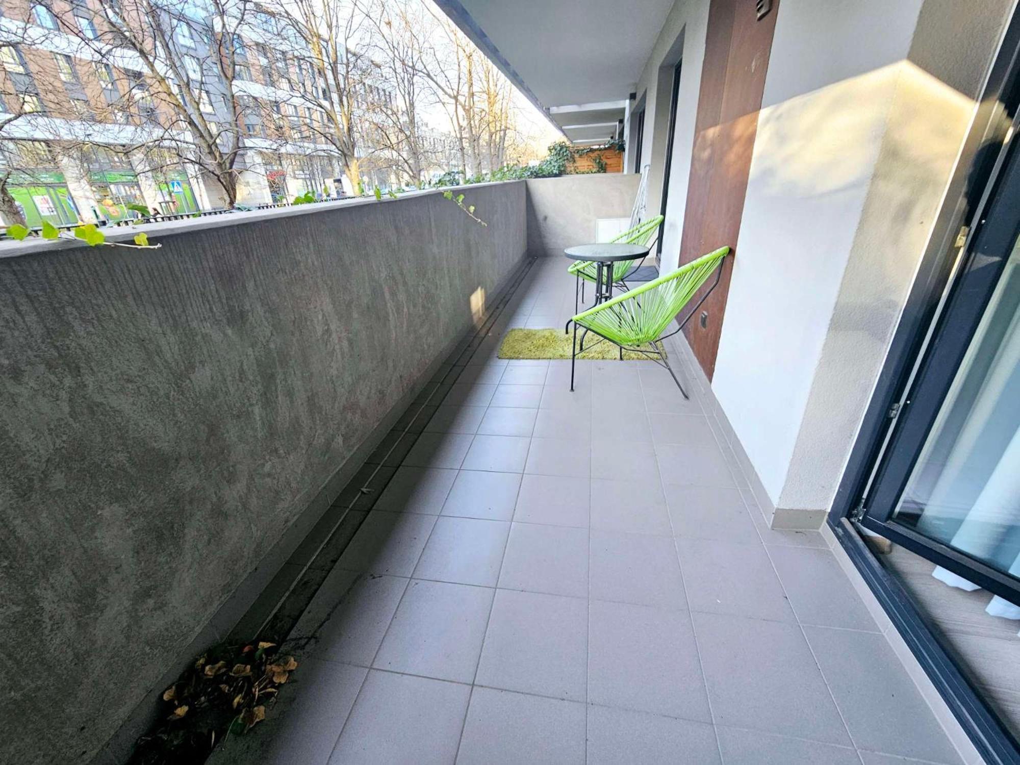 First - Green Zoliborz Apartment 6 Warsaw Exterior photo